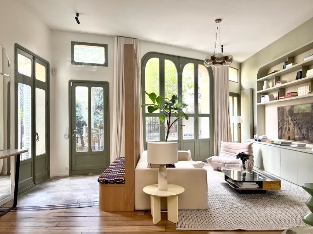 Private visit Marie-Virginie and Arthur, Vanessa Faivre, Paris, text and photo Billie Blanket