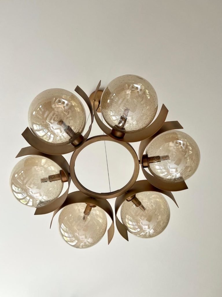 Private visit Marie-Virginie and Arthur, Vanessa Faivre, Paris, text and photo Billie Blanket