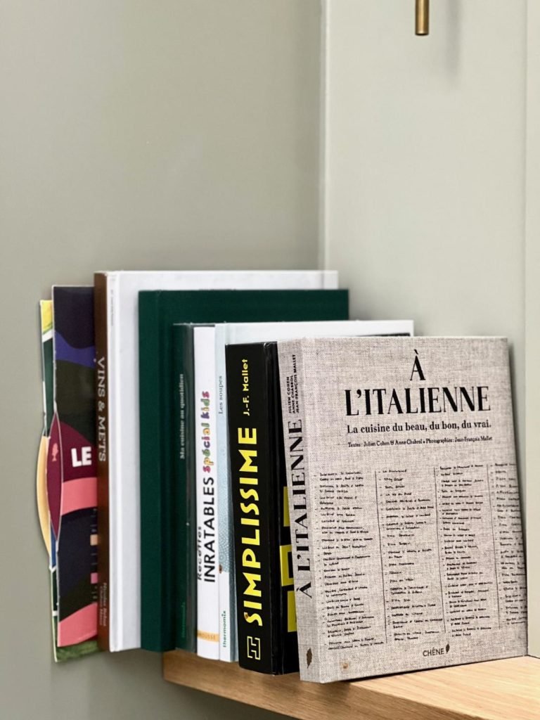 Private visit Marie-Virginie and Arthur, Vanessa Faivre, Paris, text and photo Billie Blanket