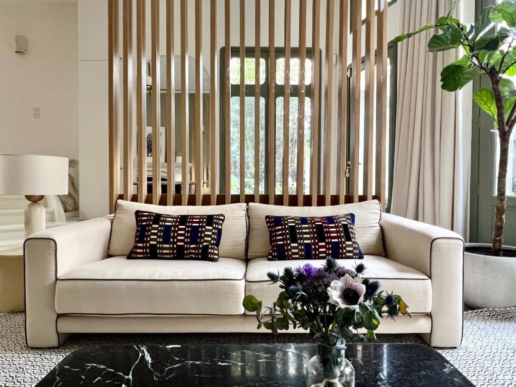 Private visit Marie-Virginie and Arthur, Vanessa Faivre, Paris, text and photo Billie Blanket