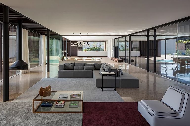 How to decorate a coffee table