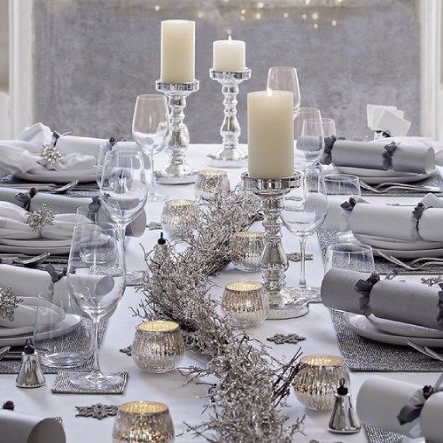 The decoration of the festive table