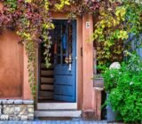 What marked the decoration of the middle class in the 2000s?