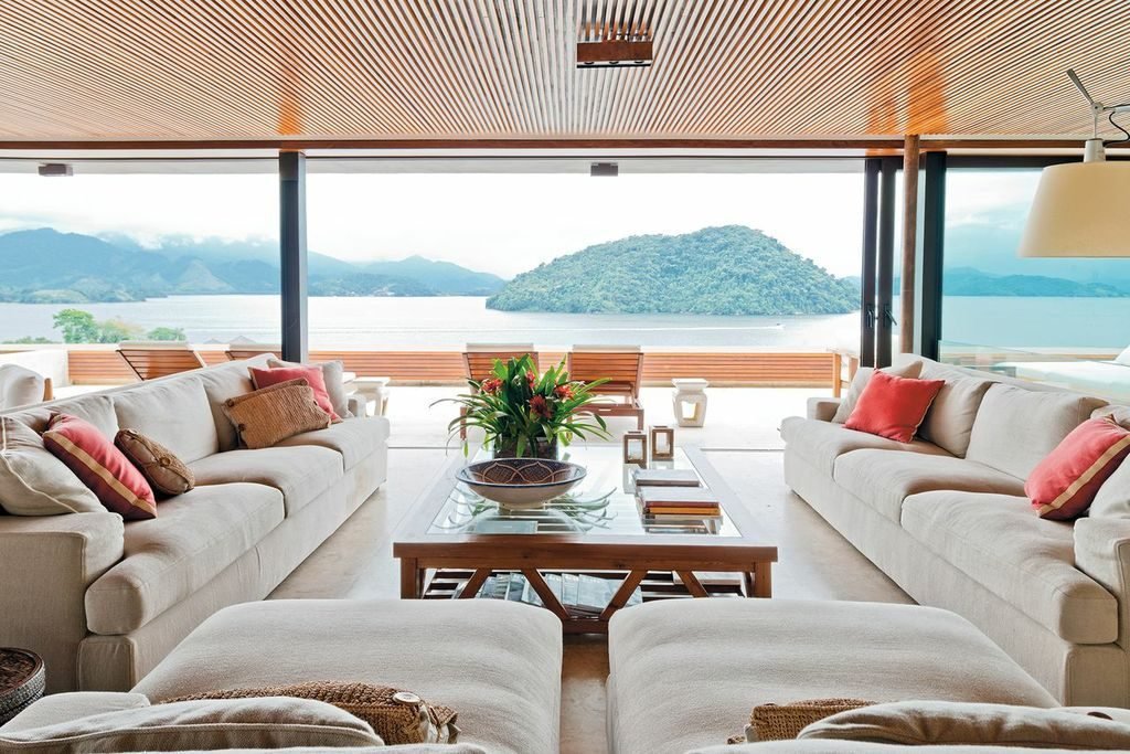 coffee table decoration